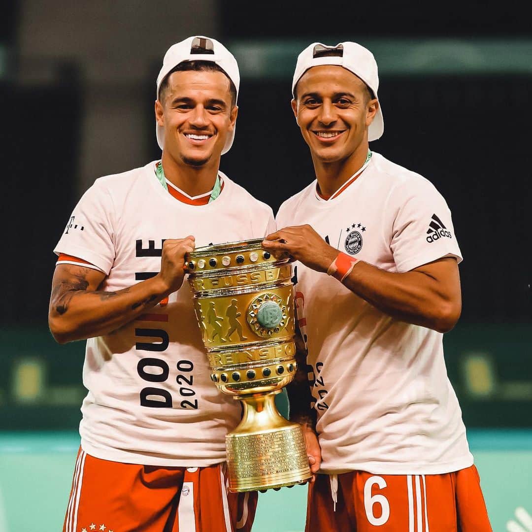 ティアゴ・アルカンタラのインスタグラム：「🤙🏽😜 @phil.coutinho」