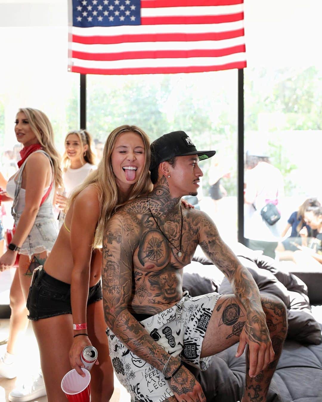 ナイジャ・ヒューストンのインスタグラム：「We seen better years but America is still Tight🇺🇸🇺🇸🇺🇸」