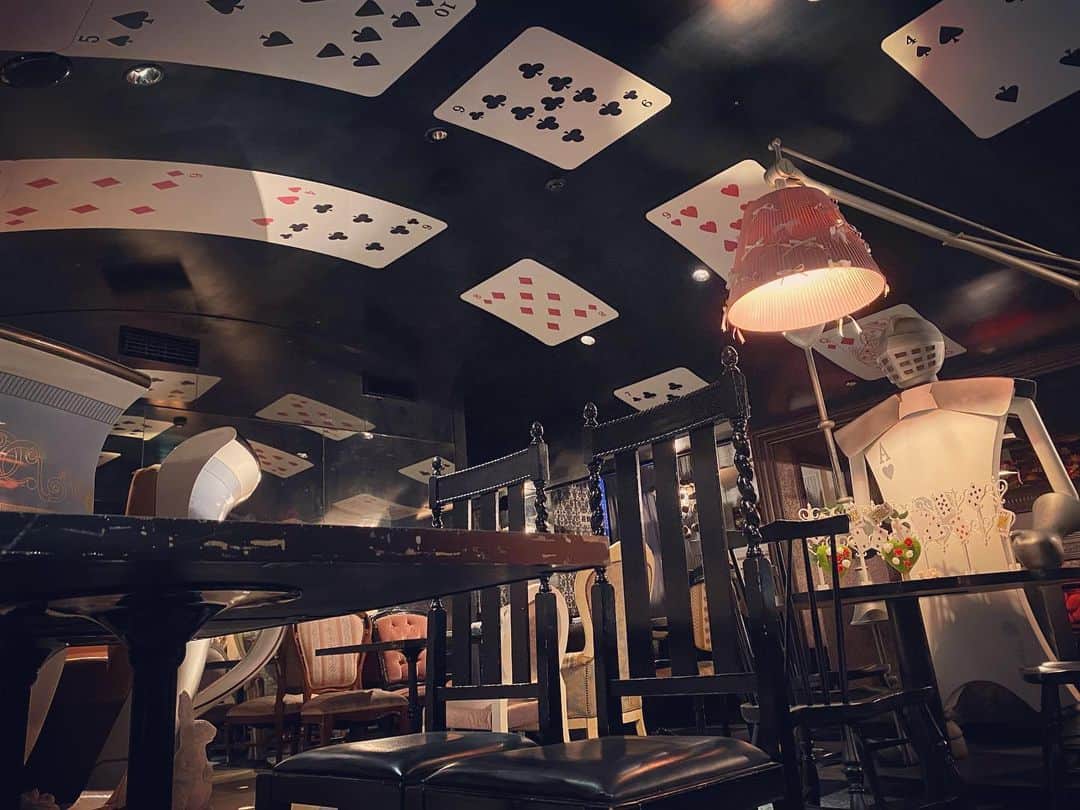 アリスのファンタジーレストランのグルメインスタ