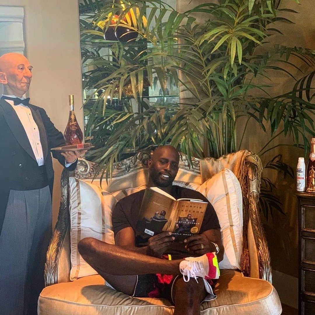 50セントさんのインスタグラム写真 - (50セントInstagram)「my man Tim Thomas be like what’s the move on the money 5, oh they hating 🥱let them hate unbothered  LOL #bransoncognac #lecheminduroi」7月5日 9時38分 - 50cent