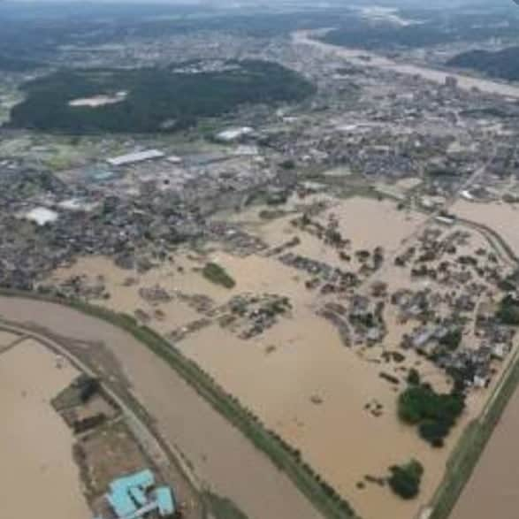 神取忍さんのインスタグラム写真 - (神取忍Instagram)「このたびの九州南部豪雨では 熊本県や鹿児島県、特に球磨川の氾濫により未曾有の被害が 報じられ、 被災された多くの皆様に心から お見舞い申し上げます。  現在も行方不明の方々の無事を願いたいです、 土砂崩れなどでお亡くなりに なった方々のご冥福を祈り申し上げます。  コロナウイルスの収束が見えない中での、 避難されている皆様に心が痛みます。 どうか一日も早い復興と皆様の日常が1日にでも早く取り戻せますように、 心からお祈り申し上げます。 #九州南部豪雨 #球磨川  #避難  #お見舞い  #神取忍」7月5日 10時01分 - shinobukandori