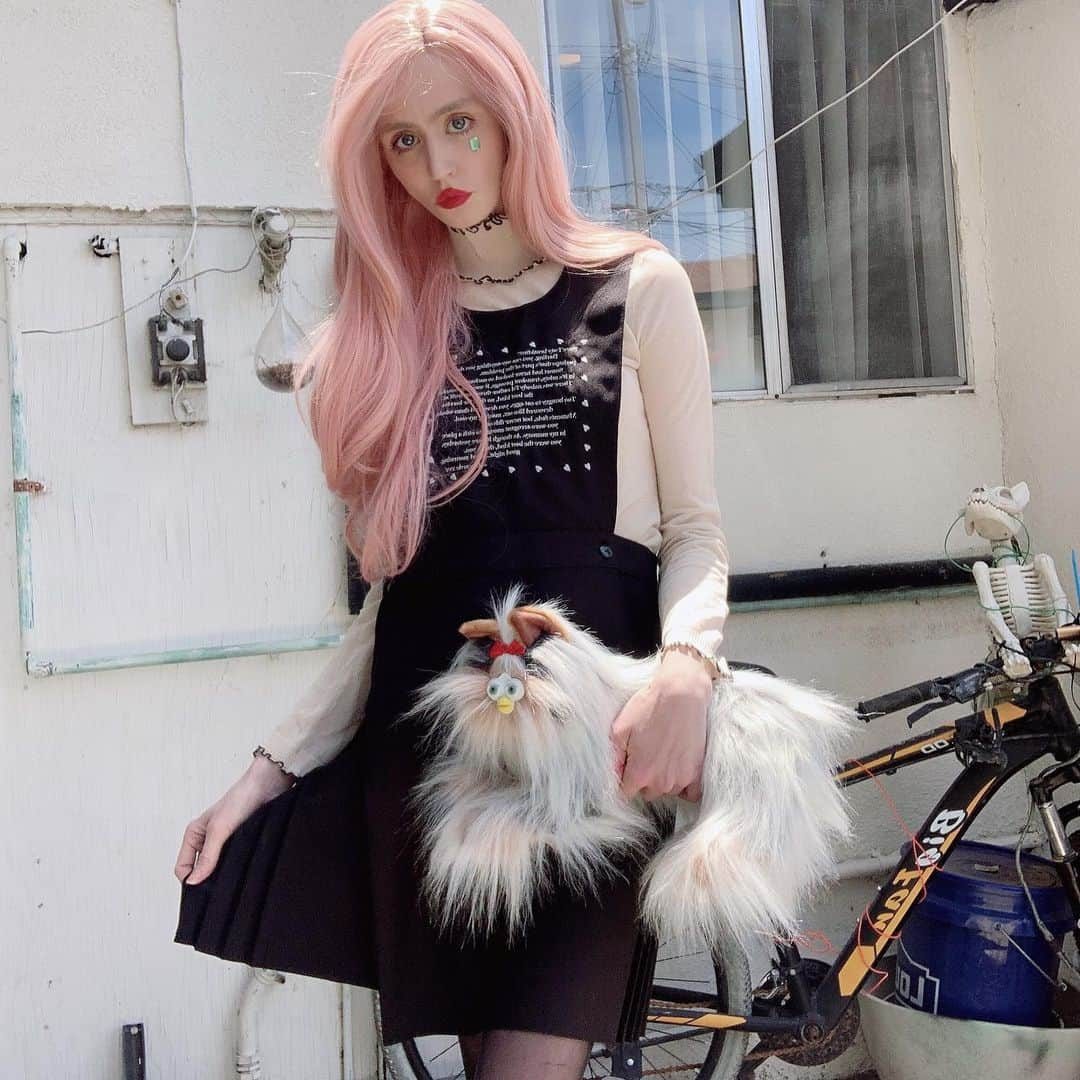 アリソン・ハーバードさんのインスタグラム写真 - (アリソン・ハーバードInstagram)「beautiful dress by @brocarde 💅🏻」7月5日 10時09分 - alliharvard