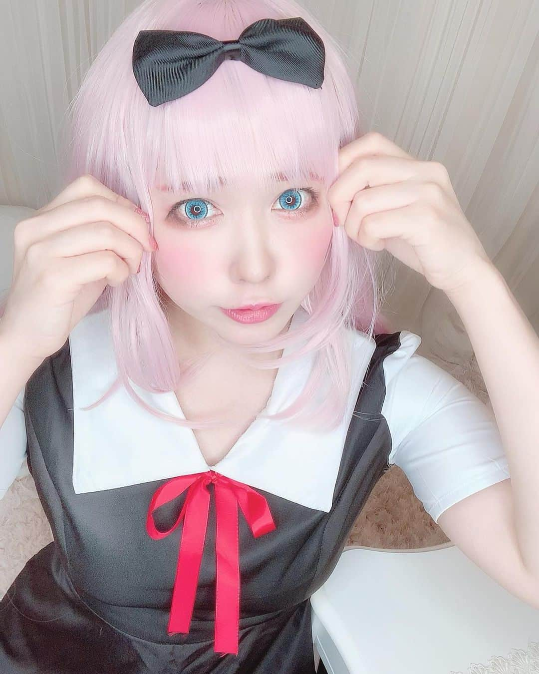 恋汐 りんごさんのインスタグラム写真 - (恋汐 りんごInstagram)「🎀 🖤 🎀 🖤 かぐや様は告らせたい〜天才たちの恋愛頭脳戦〜 藤原千花ちゃんのコスプレをしました(Ｕ∩ 'ᴗ' ∩Ｕ) ♡ 3話EDの「チカっとチカ千花っ♡」踊ってみたのをTikTokにあっぷしてるのでよかったらみての♡ (Ｕ´ ' ᴗ <`Ｕ) ♡ TikTokアカウント→sioringogo ♡ #コスプレ #かぐや様は告らせたい #藤原千花 #藤原書記  #cosplay #cosplayer  #cosplaygirl  #japanesegirl」7月5日 10時50分 - sioringogo