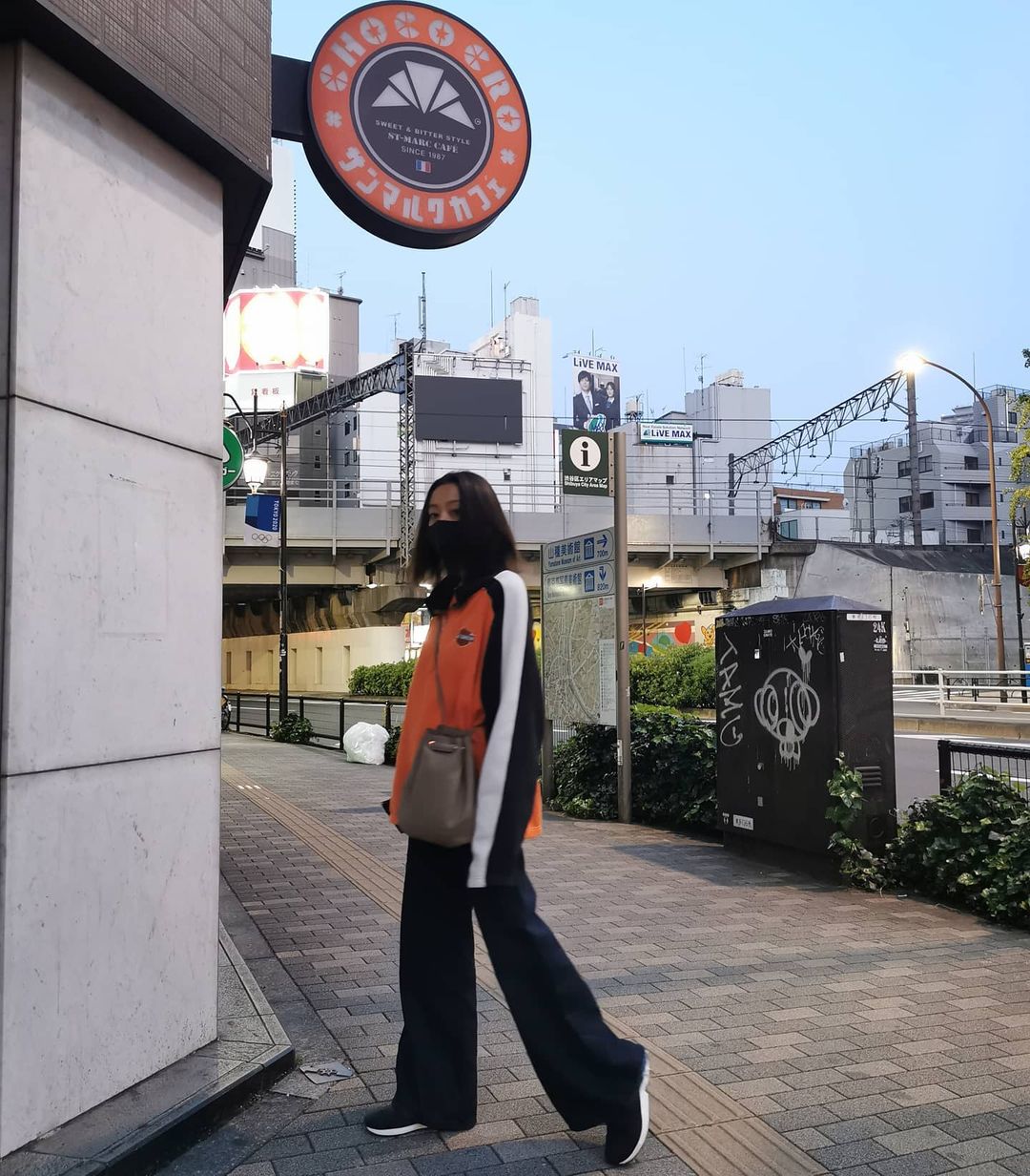 脇田恵子のインスタグラム：「チョコクロ食べたいなー😏❤️」