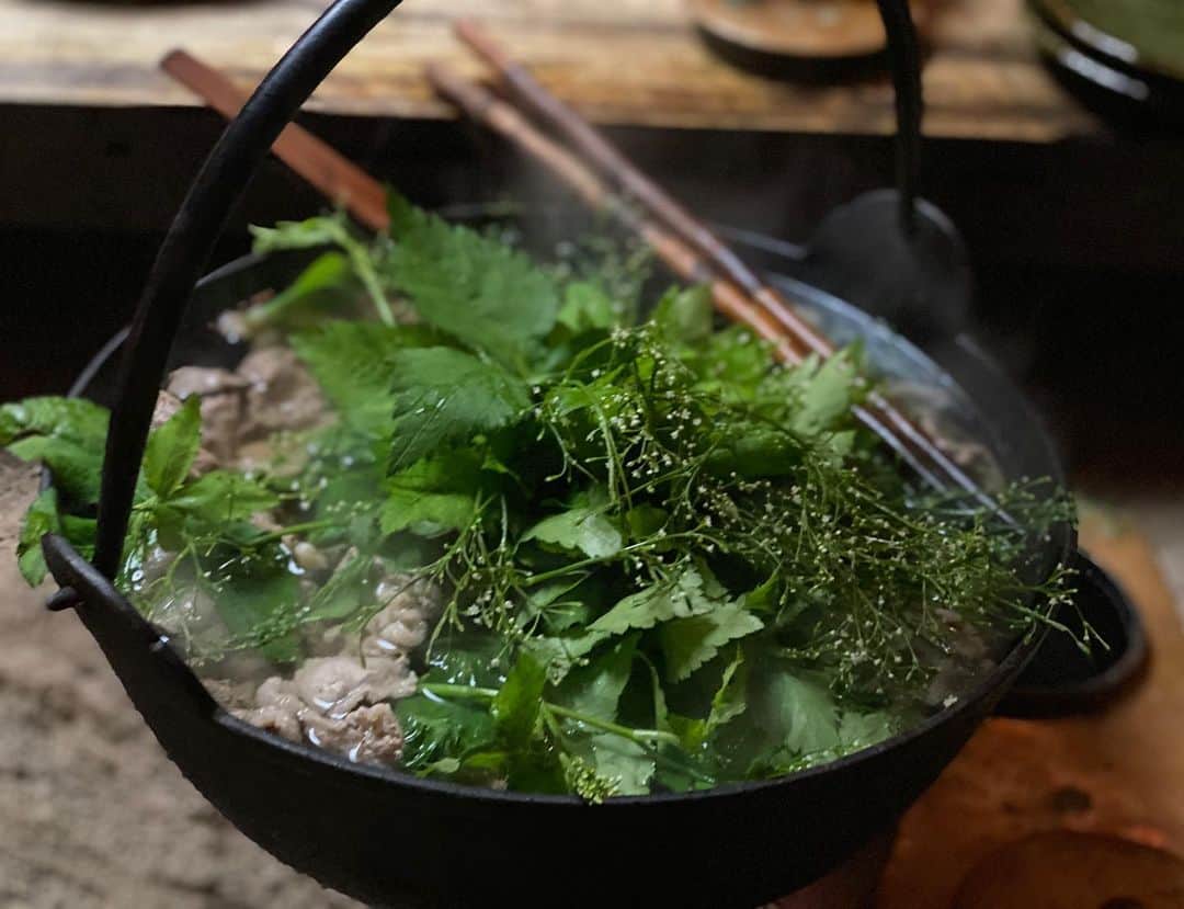 栗原友のグルメインスタ