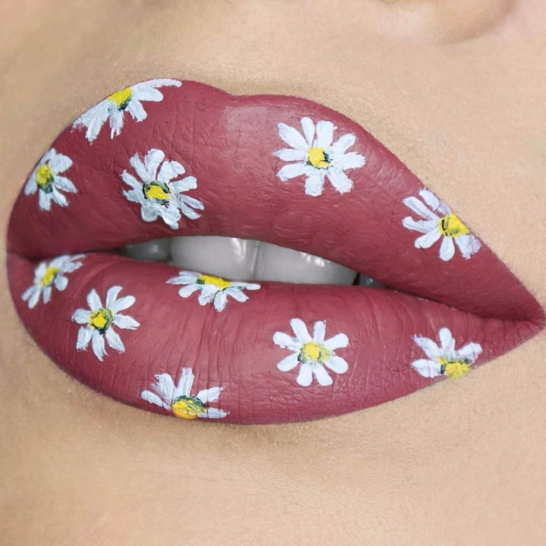 Jeffree Star Cosmeticsさんのインスタグラム写真 - (Jeffree Star CosmeticsInstagram)「@fakhiarif created these cute daisy lips using our #velourliquidlipsticks in the shades Drug Lord & Queen Bee 🌼🐝」7月5日 12時17分 - jeffreestarcosmetics