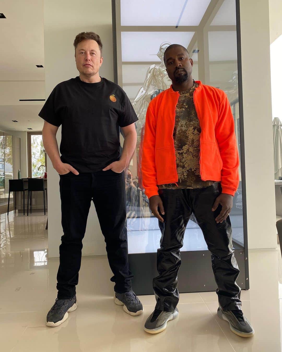 HYPEBEASTさんのインスタグラム写真 - (HYPEBEASTInstagram)「Kanye West has officially announced his 2020 presidential run, with an endorsement from Elon Musk. #2020VISION⁠⠀ Photo: Kanye West」7月5日 12時22分 - hypebeast