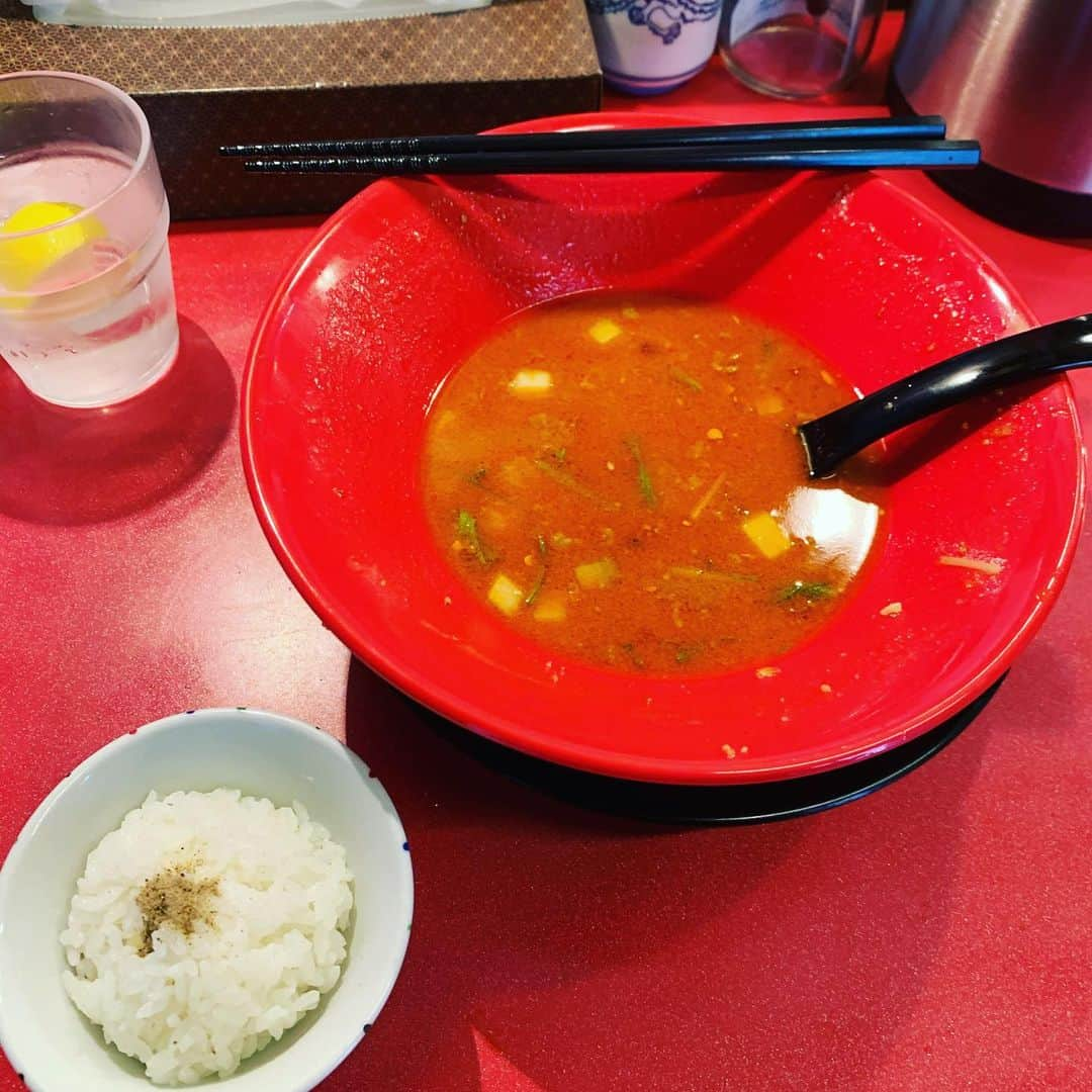 金村義明さんのインスタグラム写真 - (金村義明Instagram)「ET KINGのクラッチからメール！冬限定のマグロ節ラーメンがメニューに入ったと！即行ってダイブ飯でスープ最後まで食べて汗だくだくになりました！ 超超超超超劇劇劇劇劇うままままままし！」7月5日 13時08分 - yoshiaki_kanemura