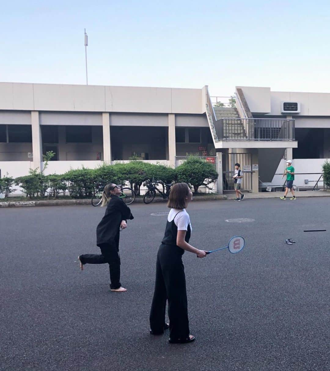 木下ココさんのインスタグラム写真 - (木下ココInstagram)「サンデーバドミントン🏸 急なお誘いにも裸足で対応😚 ・ ・ #バドミントン🏸 #課外活動 #大人の本気あそび #おてんば #funtime #hangout #friends  #木下ココ」7月5日 22時55分 - cocot_chan