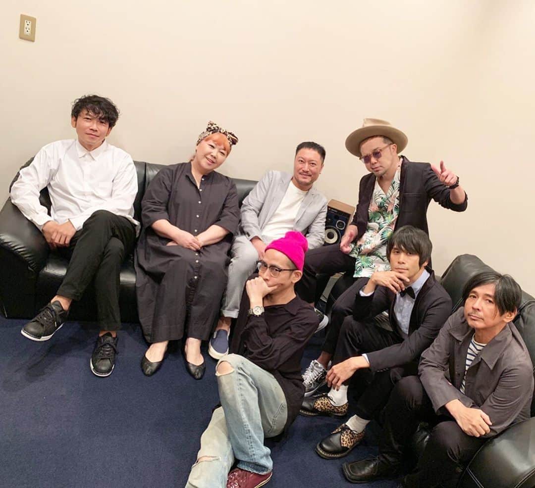 松井泉のインスタグラム：「昨晩の#ノーナリーヴス Billboard Tokyoより配信ライブ、めちゃくちゃ最高オモロかったです！ やはり合奏って良いですね〜！ 観てくださった皆さま、 ありがとうございました！」