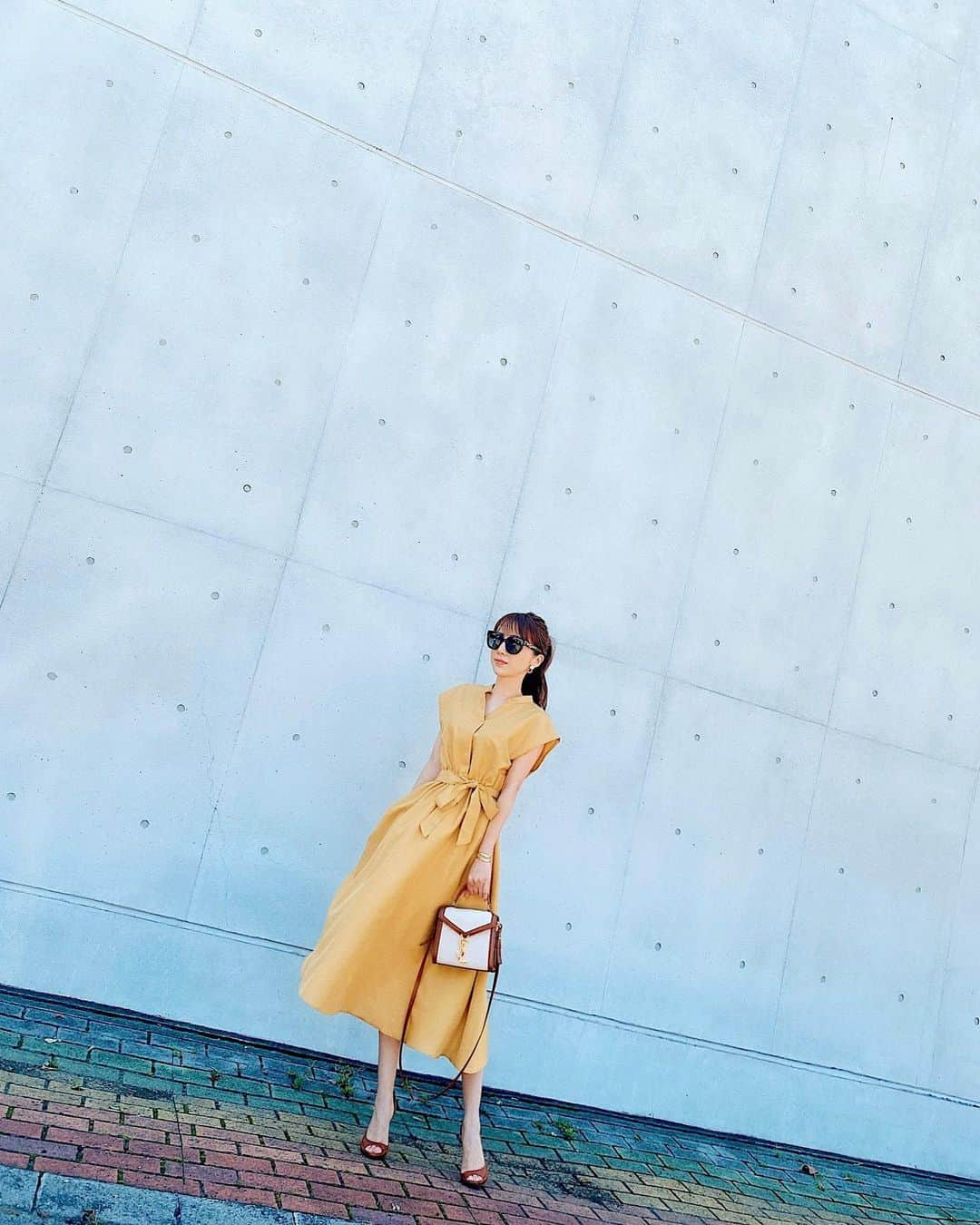 桃華絵里さんのインスタグラム写真 - (桃華絵里Instagram)「やっぱり…💛🍋🐱 先日の貴重な晴れの日outfit✨」7月5日 23時36分 - _momoka828_