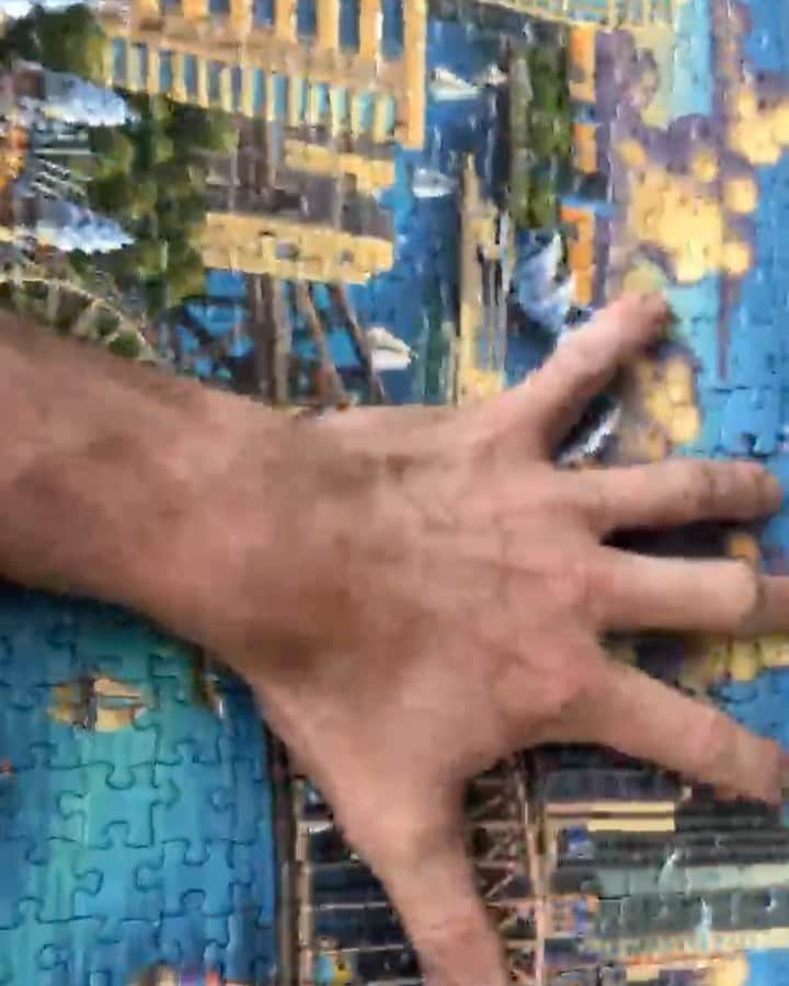 ヒュー・ジャックマンのインスタグラム：「🇦🇺 🧩」