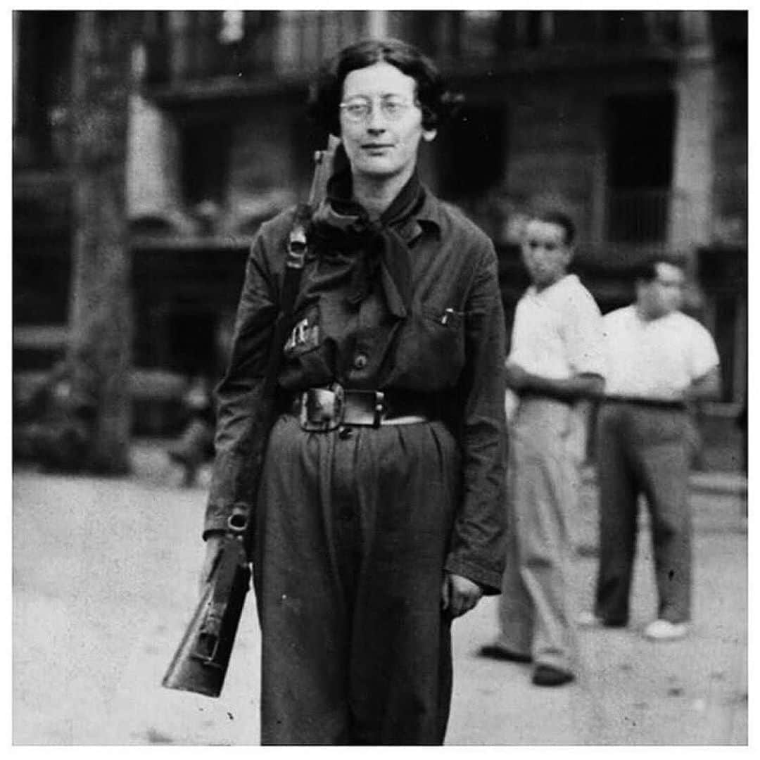 JR・ボーンのインスタグラム：「Repost from @__nitch • Simone Weil // "Pain and suffering are a kind of currency passed from hand to hand until they reach someone who receives them but does not pass them on."  Read it again  #readitagain」