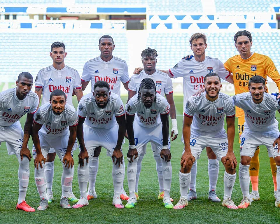 エミレーツ航空さんのインスタグラム写真 - (エミレーツ航空Instagram)「Emirates and Olympique Lyonnais team up to tell the world that “Dubai is Open.”  @OL played their debut match on 4 July in bespoke one-off “Dubai is Open” jerseys to raise awareness that our home Dubai has re-opened for tourism.  The special occasion also marked the Lyon-based club’s first win as an Emirates partner.  With flights to over 50 cities worldwide and the roll-out of comprehensive health and safety measures at every step of the travel journey, Emirates is ready to welcome all business and leisure visitors to Dubai from 7 July.」7月6日 0時00分 - emirates