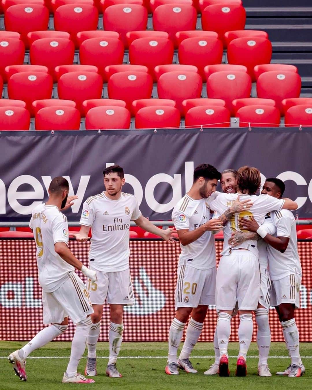 フェデリコ・バルベルデさんのインスタグラム写真 - (フェデリコ・バルベルデInstagram)「Partido difícil  Encaminados 🔜🔜 +3 🙌🏻 #RMLiga #HalaMadrid」7月6日 0時07分 - fedevalverde