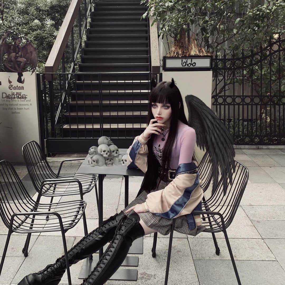 chiiiiiのインスタグラム：「⚖️🕯I'll accept it.🕯⚖️」