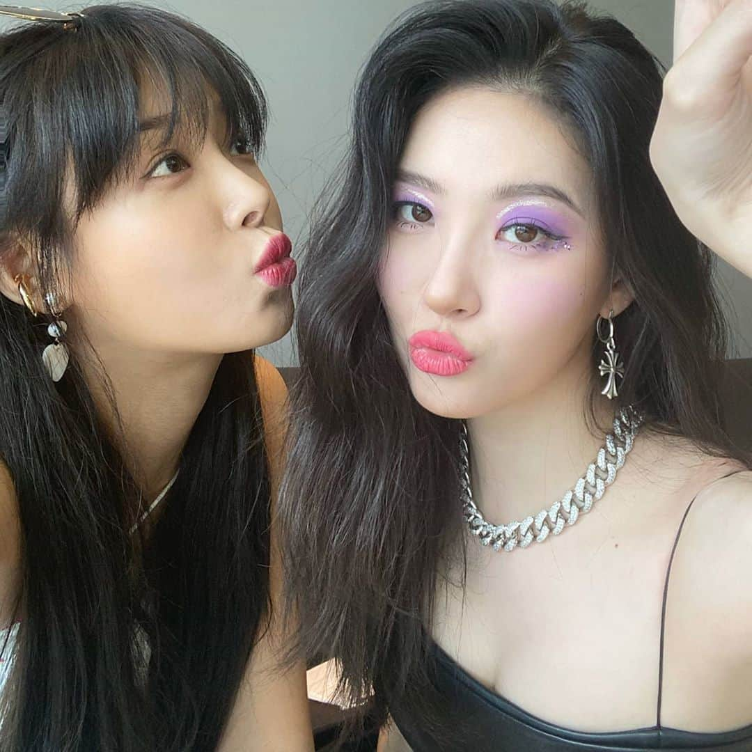 ソンミさんのインスタグラム写真 - (ソンミInstagram)「사랑하기~~~~~때문에~~~~ 💜💜💜💜💜  @iluvyub」7月5日 15時24分 - miyayeah