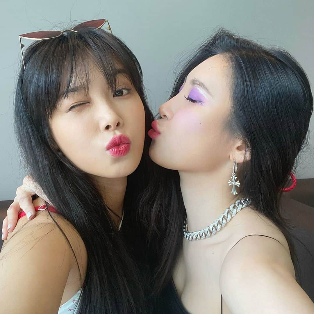 ソンミさんのインスタグラム写真 - (ソンミInstagram)「사랑하기~~~~~때문에~~~~ 💜💜💜💜💜  @iluvyub」7月5日 15時24分 - miyayeah