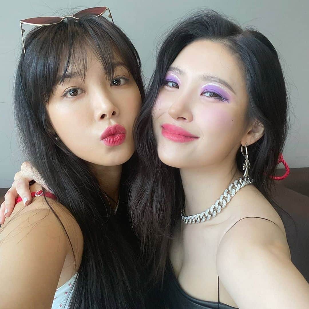 ソンミさんのインスタグラム写真 - (ソンミInstagram)「사랑하기~~~~~때문에~~~~ 💜💜💜💜💜  @iluvyub」7月5日 15時24分 - miyayeah