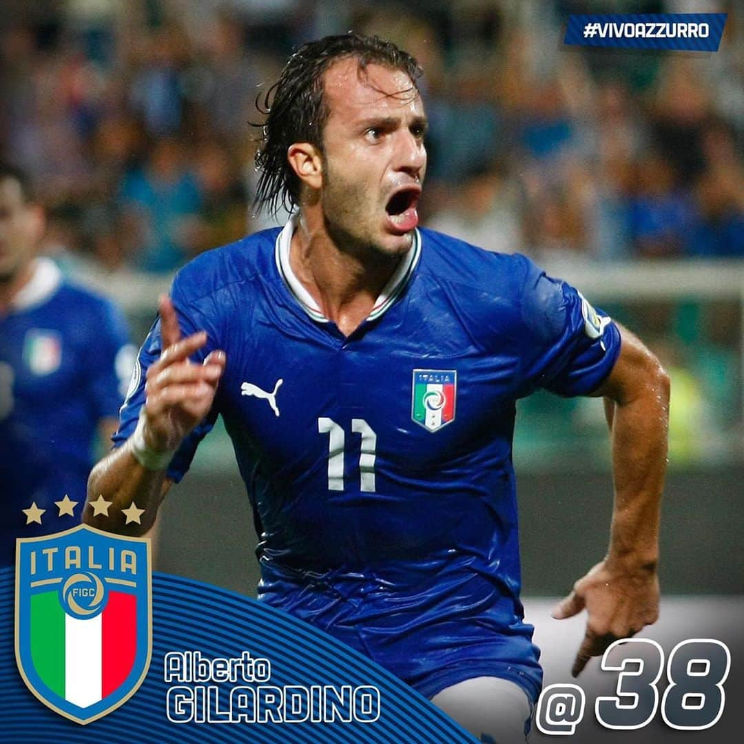 サッカーイタリア代表さんのインスタグラム写真 - (サッカーイタリア代表Instagram)「🎂 Buon compleanno ad Alberto #Gilardino e Gianfranco #Zola!  🇮🇹⭐️ Compiono gli anni il centravanti di Biella Campione del Mondo 2006 (38 anni) e il fantasista sardo eroe di Wembley (54 anni)  #Nazionale #Azzurri #VivoAzzurro」7月5日 15時31分 - azzurri