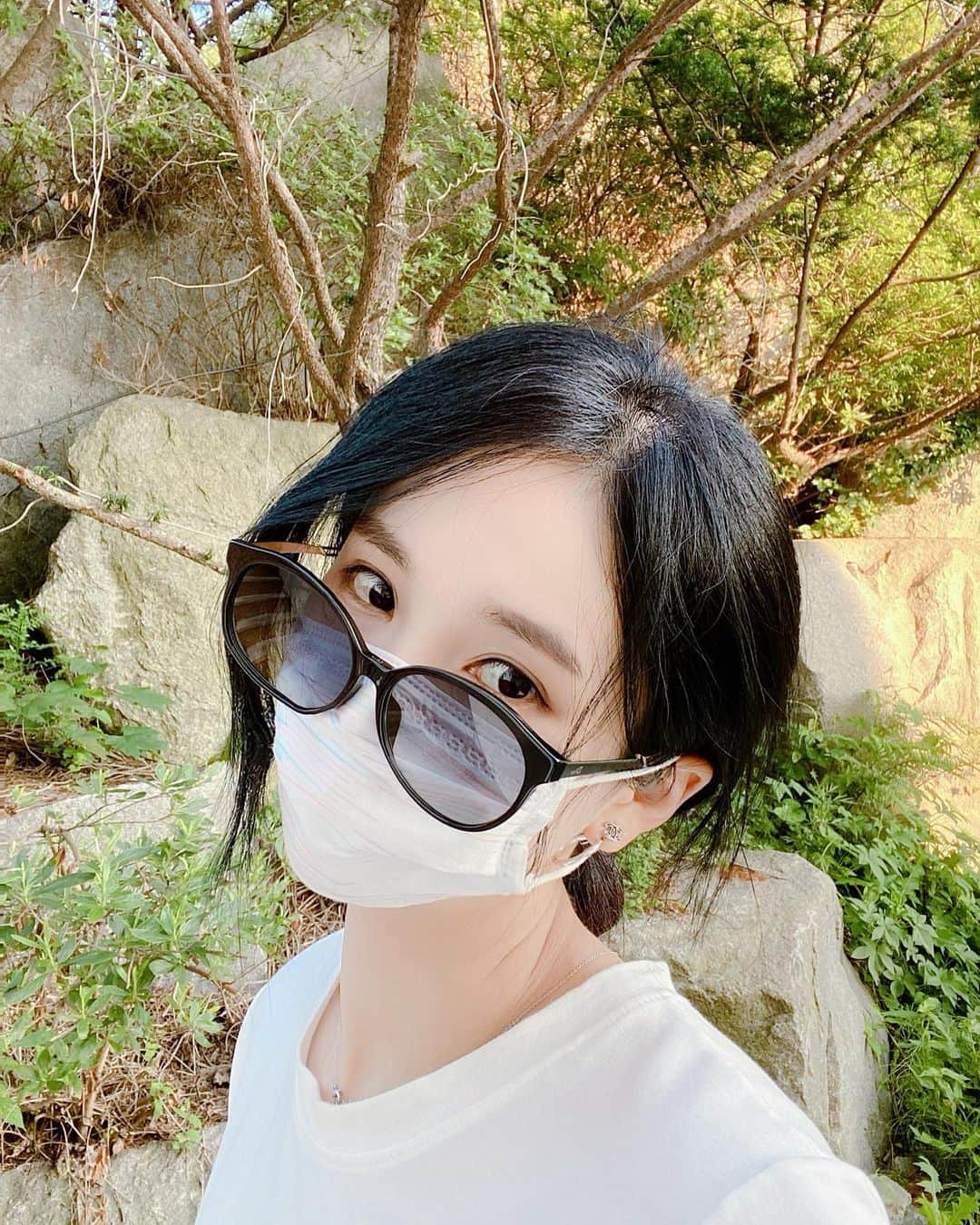 リンジさんのインスタグラム写真 - (リンジInstagram)「😷😎 😢 #mask#sunglasses#코로나19물러가라 요」7月5日 16時12分 - linzy_minji