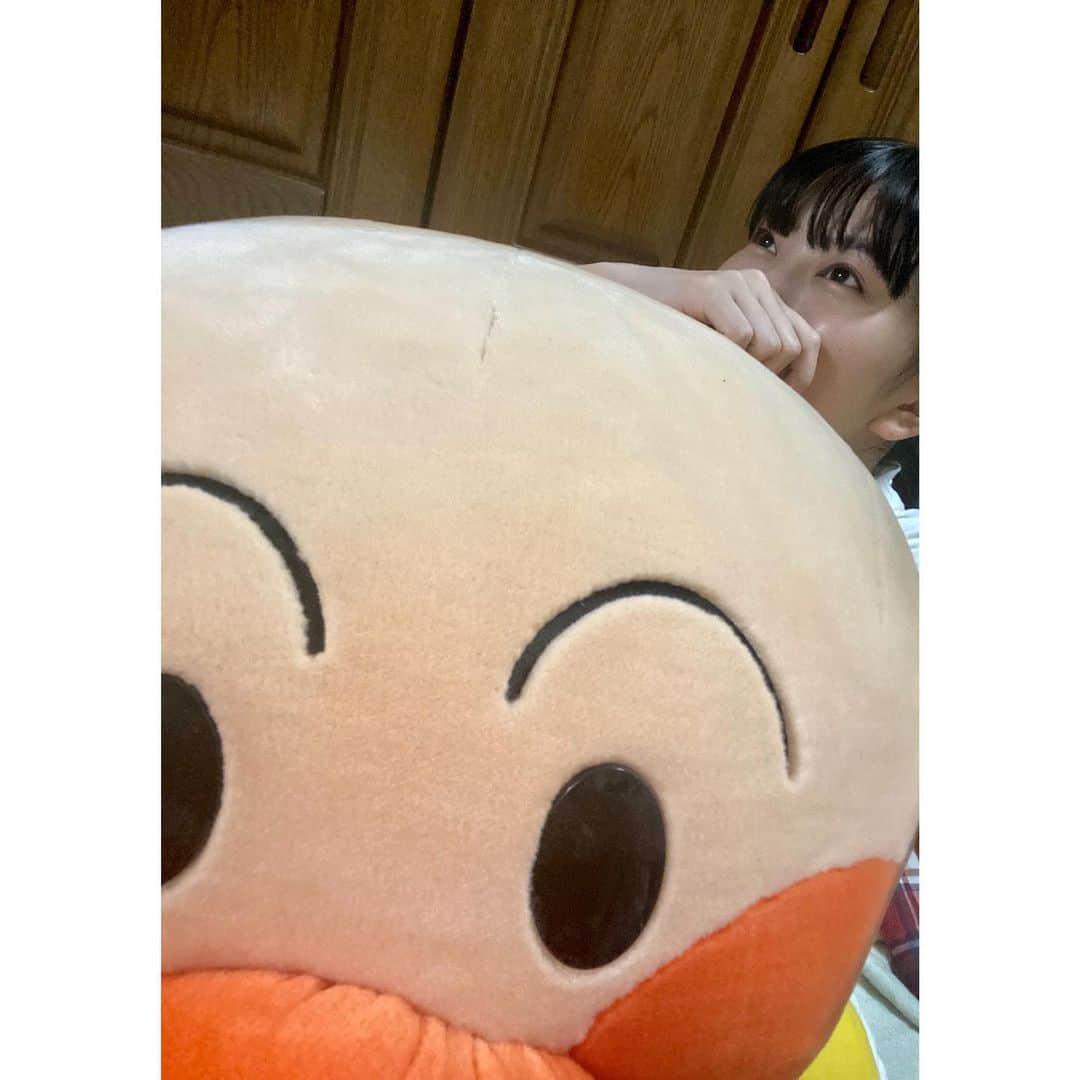 田中珠里さんのインスタグラム写真 - (田中珠里Instagram)「大きすぎるアンパンマン (置く場所考え中) #たなかしゅり」7月5日 17時43分 - shuritanaka_official