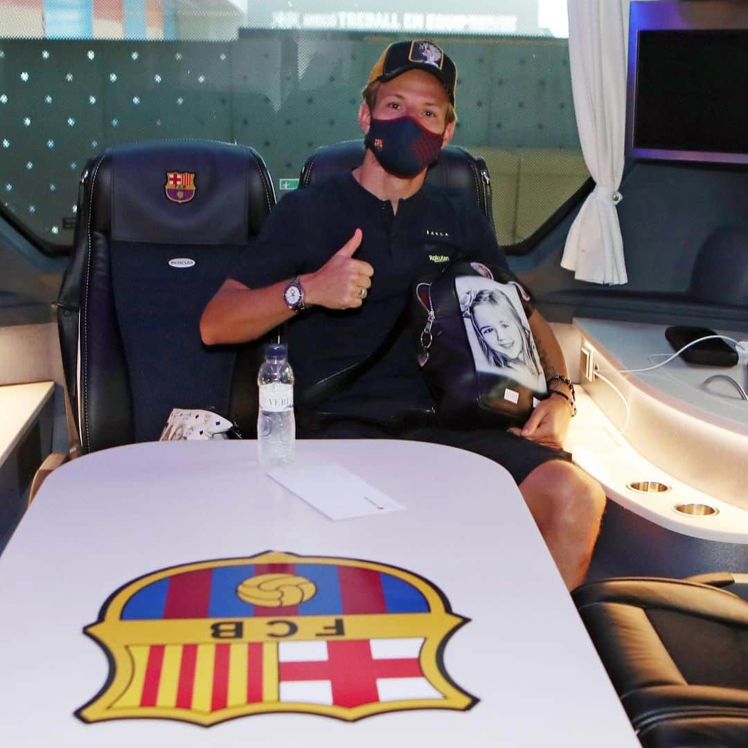 イヴァン・ラキティッチのインスタグラム：「Vamos...@laliga 💪⚽️ #ivanrakitic #fcbarcelona」