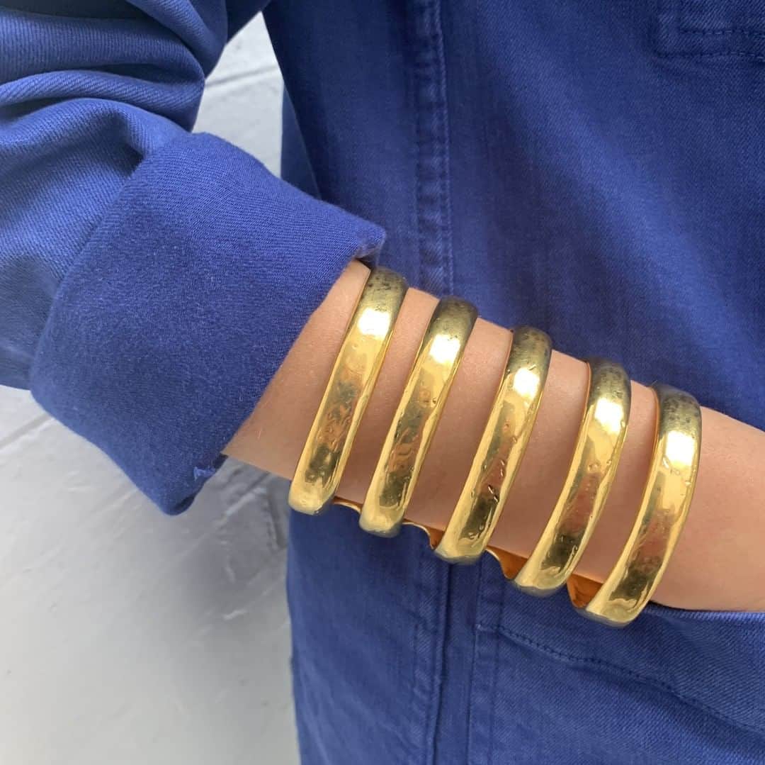 オーレリービダマンのインスタグラム：「Cuff of the day #esteban #aureliebidermann」