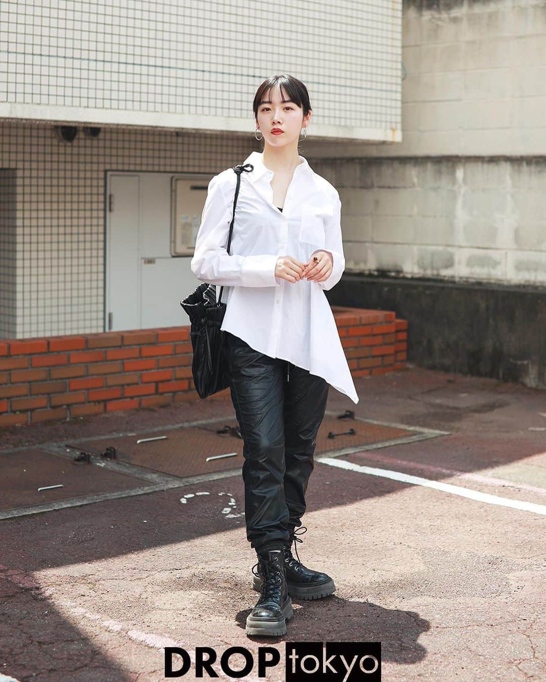 Droptokyoさんのインスタグラム写真 - (DroptokyoInstagram)「TOKYO STREET STYLES  #streetstyle#droptokyo#tokyo#japan#streetscene#streetfashion#streetwear#streetculture#fashion#ストリートファッション#fashion#コーディネート#omotesando#shibuya#harajuku#tokyofashion#japanfashion Photography: @yuri_horie_ @abeasamidesu @keimons」7月5日 18時12分 - drop_tokyo