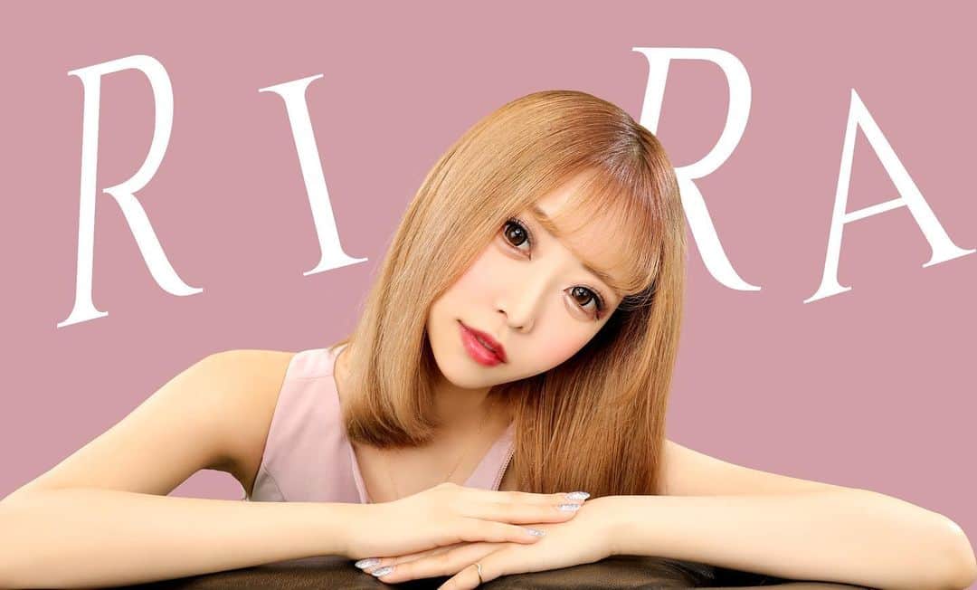 RIRAのインスタグラム：「写真とってきたよ♥️.  今回は大人っぽくしてみました🙏.  #大人になろう#フォーティーファイブ#キャバクラ#キャバ嬢#エンジェルアール#歌舞伎町#新宿#六本木#いいね返し#fourtyfive#kabukicho#shinjuku」