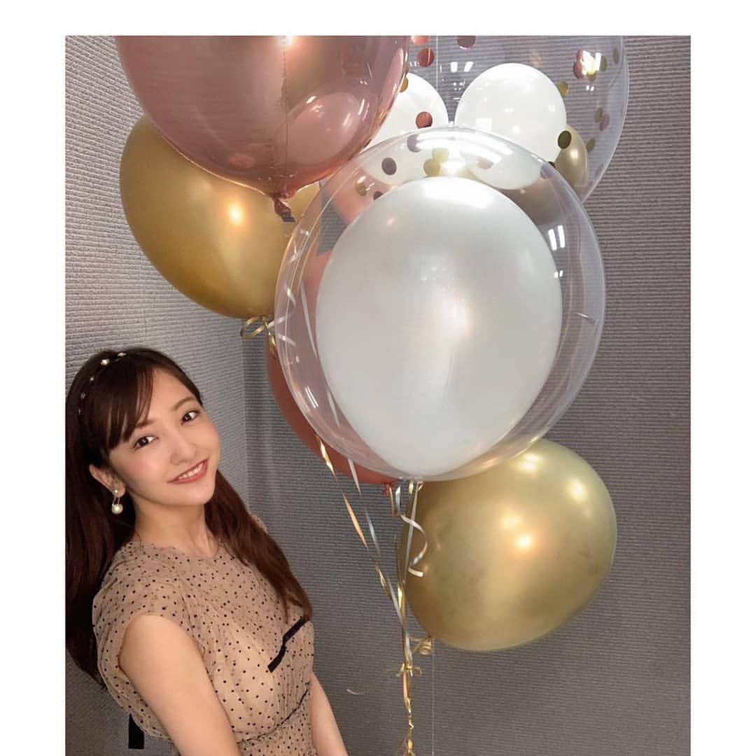 板野友美 ファンアカウントのインスタグラム：「what did you say at the age of 29  Ms. Tomochin🤗  I'm 29 years old 🕊💕   Message from Takku  Thank you   I'm reading a lot 🙈💭💓   I am very happy to be immersed in the love of everyone♪   The last year of my 20s...   What do you want  I had many questions,  What do you want to do? .. ..   What should i do 🍃   Anyways,  I want to enjoy now with all my strength 🙊💫💭   Thank you for your continued support ❤   #Last 20s  #birthday  #29-year-old」