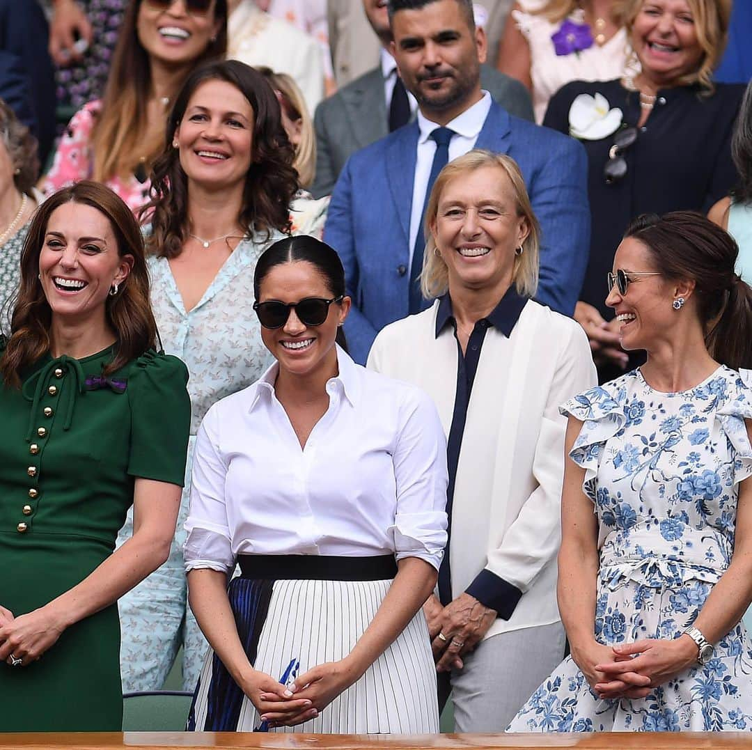 ATP World Tourさんのインスタグラム写真 - (ATP World TourInstagram)「Stargazing at SW19 🤩  #Wimbledon」7月5日 19時32分 - atptour