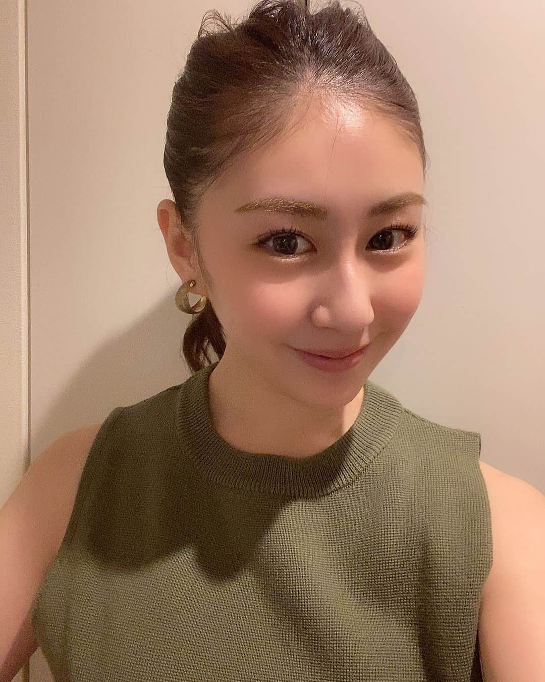 永島あゆみのインスタグラム：「♡♡ これから楽しみがいっぱい ・ #お疲れ様でした  #ポニーテール #アップスタイル #アレンジ #❤︎」