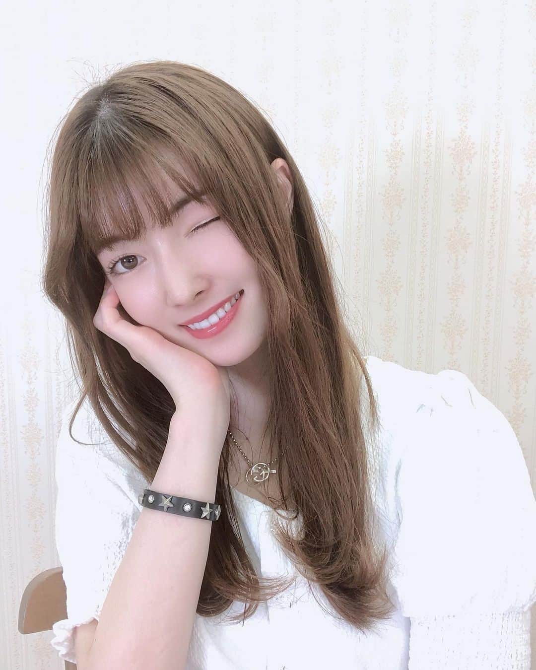 日下部美愛のインスタグラム：「🦋🦋 . . . #photo #japan #model #me #hair #fashion #makeup #selfie #followme #instagood #camera #instadaily #dailylook #selfie #한국 #맞팔 #사진 #데일리 #데일리룩 #인스타사진 #인스타그램 #일본인 #패션 #패션스타그램」