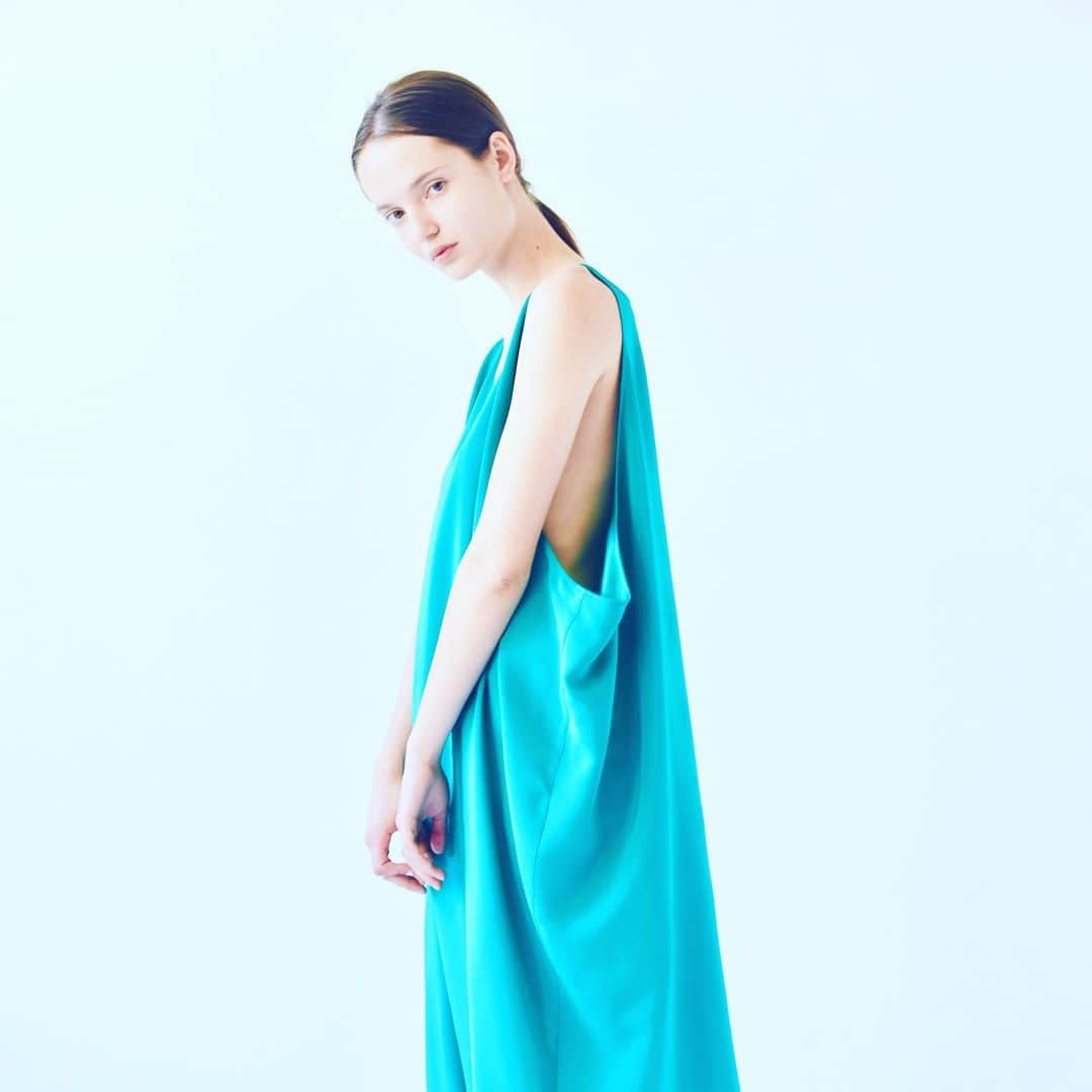 のインスタグラム：「#jeanpaulknott #maxitank #greensilk #minimaldesign #simpledesign #belgiumdesign」