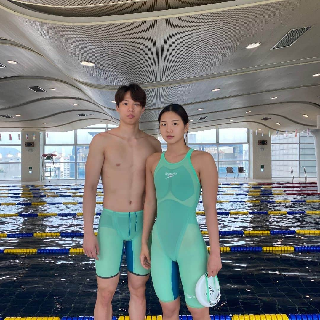 スピードさんのインスタグラム写真 - (スピードInstagram)「GLOW FOR IT ✨✨  📸 @yerin_.p @yang___j_h#SpeedoTwinning #TeamSpeedo #MadeForFastskin #MadeForThis」7月5日 21時00分 - speedo