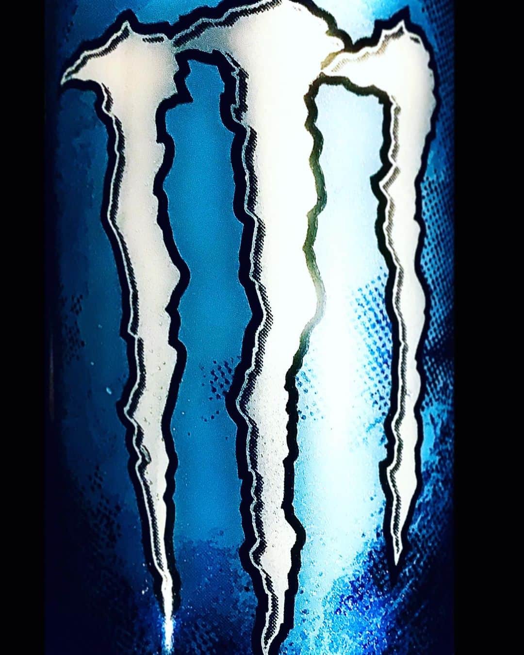 より子さんのインスタグラム写真 - (より子Instagram)「#monsterenergy #absolutelyzero #blue #爽快なエナジーを摂取」7月5日 21時00分 - yorico513