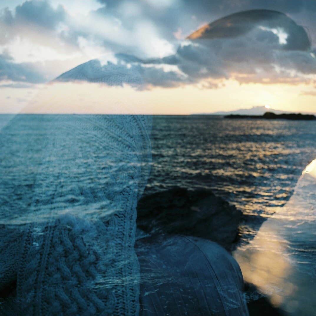 弘松菜摘さんのインスタグラム写真 - (弘松菜摘Instagram)「﻿ ﻿ ﻿ 海に行きたいです﻿ ﻿ ﻿ ﻿ #儚くて何処か愛おしい様な」7月5日 21時03分 - choroo930