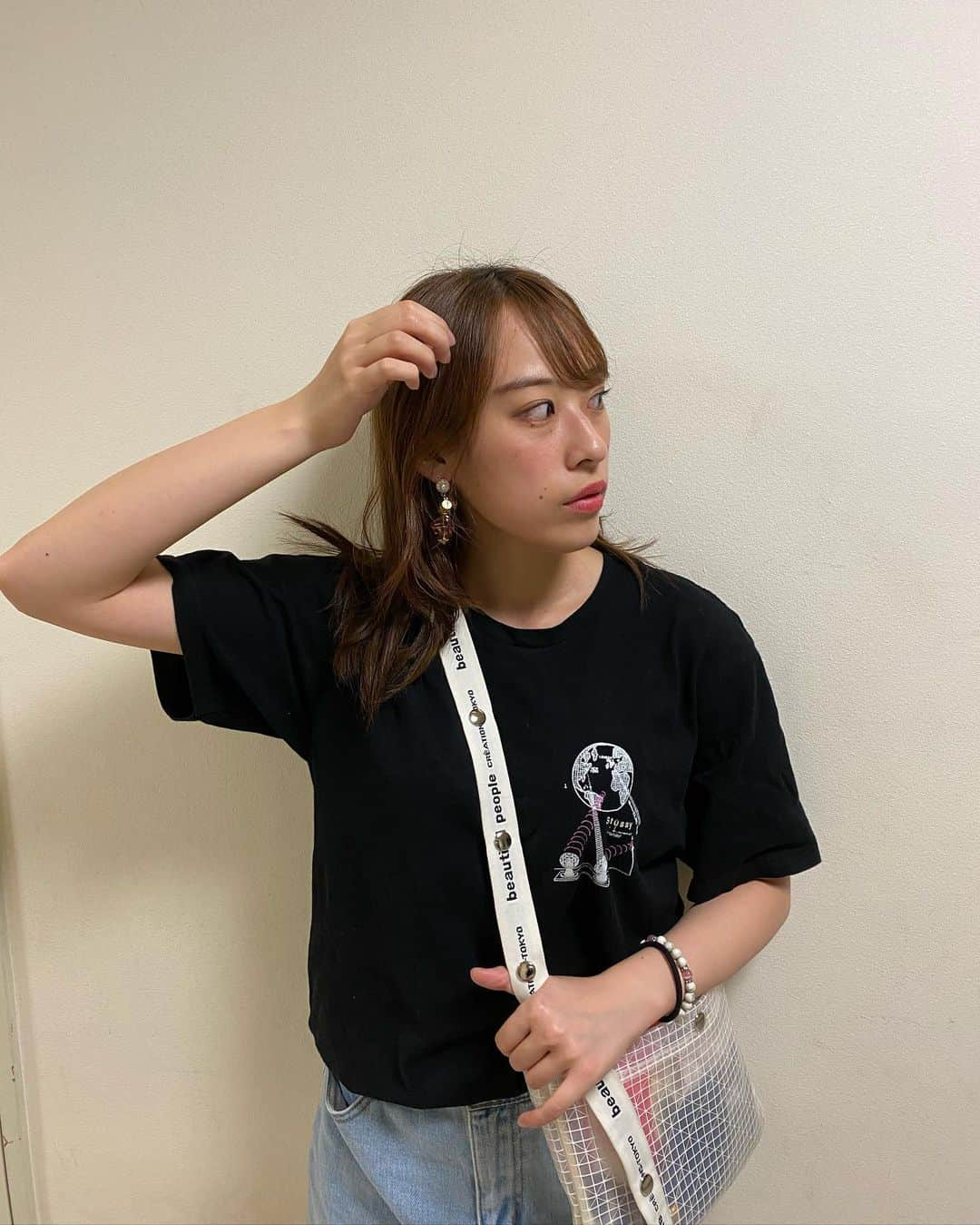 宮島小百合さんのインスタグラム写真 - (宮島小百合Instagram)「よこ見がち🤍 🍿  #stussy  #stussywomen  #beautifulpeople  #サコッシュ  #サコッシュコーデ  #ショルダーバッグ  #ポップコーン #休日 #デニムコーデ」7月5日 21時18分 - sayuri_kakaka