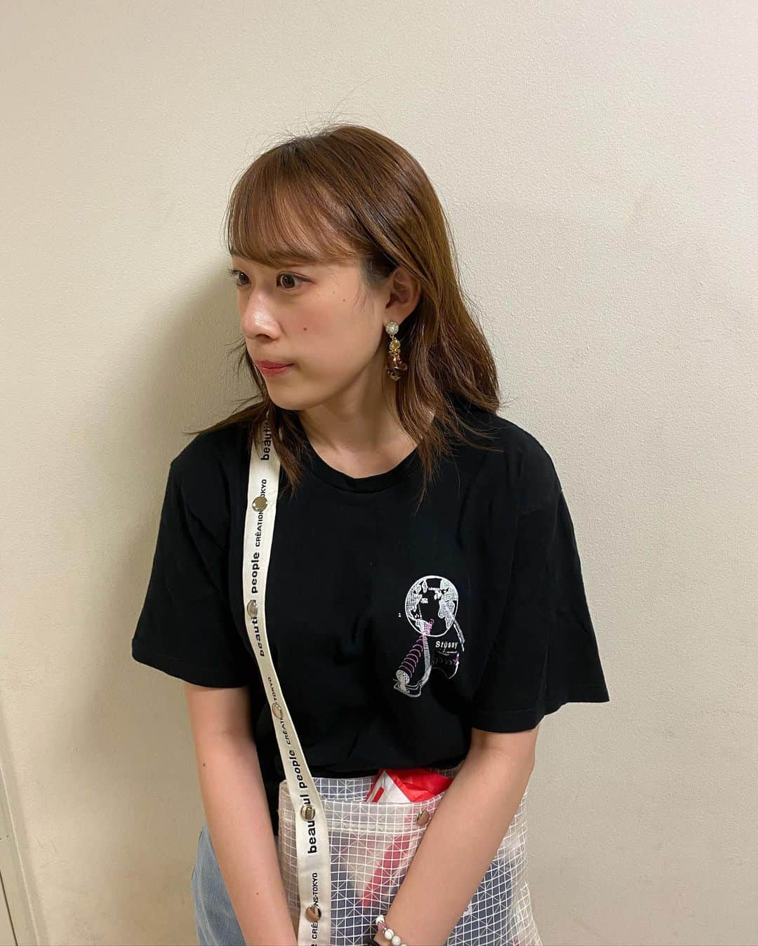 宮島小百合さんのインスタグラム写真 - (宮島小百合Instagram)「よこ見がち🤍 🍿  #stussy  #stussywomen  #beautifulpeople  #サコッシュ  #サコッシュコーデ  #ショルダーバッグ  #ポップコーン #休日 #デニムコーデ」7月5日 21時18分 - sayuri_kakaka