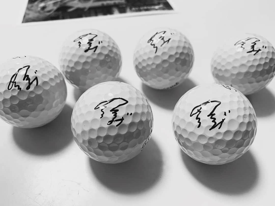 のインスタグラム：「プレゼント企画の準備完了🙌 @crossbee_official   #⛳️#ゴルフボール#golf#ゴルファー #いつもありがとうございます」