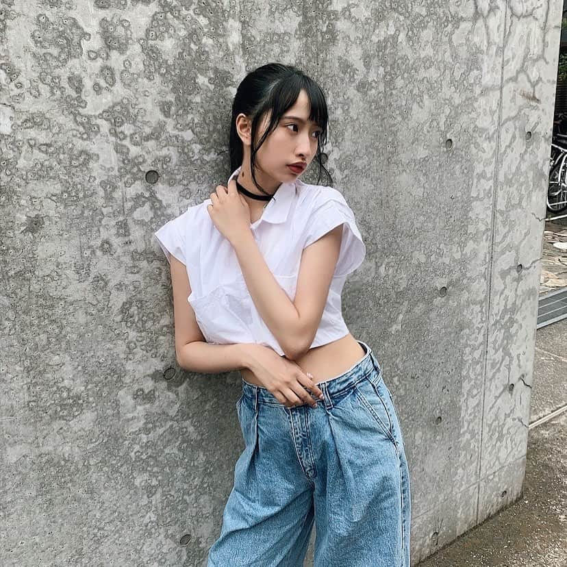 藤川らるむさんのインスタグラム写真 - (藤川らるむInstagram)「白シャツにデニムの定番コーデ🦋 #らるむぅのこーで #白シャツデニム #定番デニム #Asiamodel#seventeenmodel#koreanootdph #denimootd #denimfashion #guデニム #GUパンツ」7月5日 21時52分 - ralumu_00