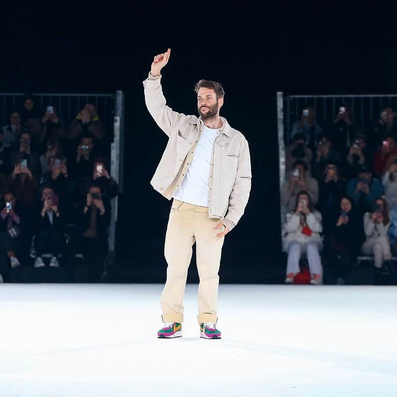 HYPEBEASTさんのインスタグラム写真 - (HYPEBEASTInstagram)「@hypebeaststyle: When @jacquemus finally introduced a menswear line seven years later after the launch of his womenswear line in 2011, he asserted that it finally “felt right … because of something that happened in my life.” Read how the French designer quietly rebuilt menswear in his own image by clicking the link in bio.⁠⠀ Photo: JACQUEMUS⁠⠀」7月5日 22時03分 - hypebeast