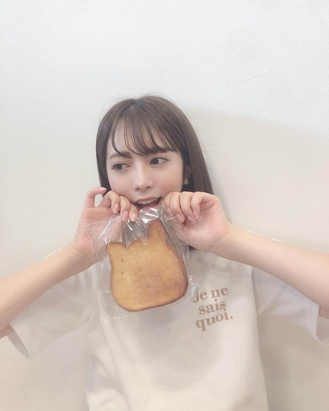 井上真由子のインスタグラム：「. ねこねこ食パンって知ってる？🍞🐈 . バターの香りがすごいよかったよ〜🧈❤︎ #ねこねこ食パン #食パン #フレンチトースト #表参道 #nyan #secretlabel」