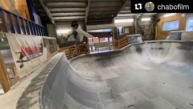 開心那のインスタグラム：「🌴cocona*☻ Sunday! Hotday!🐒🐒 　　@chabofilm  #brother  #Repost @chabofilm with @get_repost ・・・ hot 🥵✌︎☻✌︎   @cocona.hiraki @vans @vansskate @vansskateapac @hotbowl @mbm_parkbuilders @welcomeskateboards @spitfirewheels @187killerpads @advanceskate  #skate #skateboardinglife」