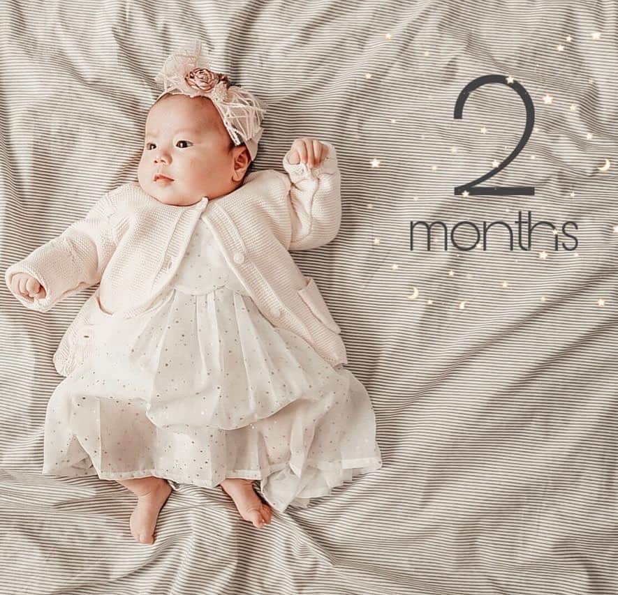 アキラ・コンチネンタル・フィーバーさんのインスタグラム写真 - (アキラ・コンチネンタル・フィーバーInstagram)「Happy 2 months baby Yuna👶  #baby #bayi #2ヶ月 #あかちゃん  #スマイル育児 #ベビフル」7月5日 22時26分 - official_akira7