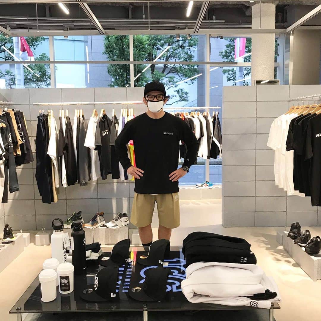 宇野薫のインスタグラム：「ONEHUNDRED ATHLETIC﻿ POP-UP STORE﻿ at atmos SHINJUKU﻿  2020年7月1日（水)〜5日（日）終了しました。 皆さまありがとうございました！  #atmos #onehundredathletic #100A #100athletic #unocaolshowten #atmosshinjuku #tokyo #shinjuku #宇野薫 #アトモス #東京 #新宿 #sneakers #sneakershop #sneakerstore #footwear」