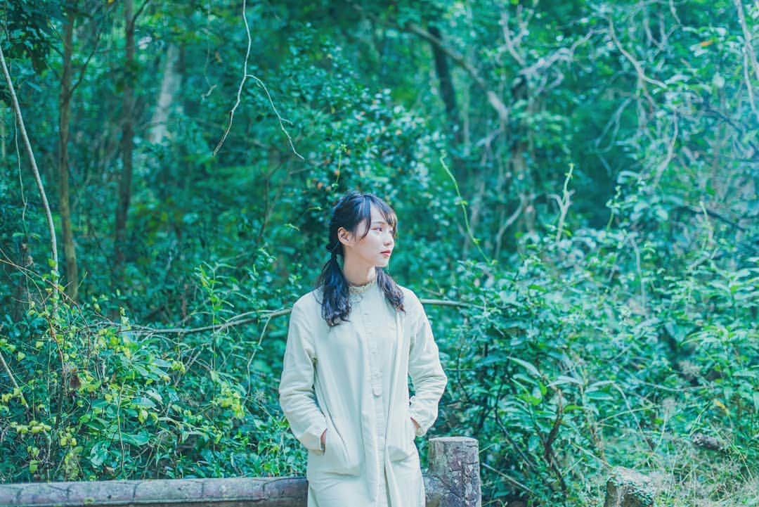 周庭（しゅうてい）のインスタグラム：「- 明天下午會在東區裁判法院上庭，願平安。」