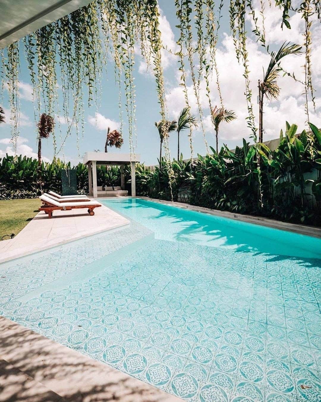 Architecture - Housesさんのインスタグラム写真 - (Architecture - HousesInstagram)「Dreamy house in #Bali 🌿.⁣⁣⁣ ⁣Describe this house in one word.⁣⁣⁣ ⁣⁣⁣ Swipe left and enjoy 💙 👉⁣⁣⁣⁣ #archidesignhome⁣⁣⁣ ___⁣⁣⁣ 📷  @gypsea_lust⠀⁣⁣⁣⁣ ___⁣⁣⁣ ⁣⁣⁣ #garden #outdoor #terrace #design #gardendesign #home #interiordesign #terracehouse #architecture #architecturephotography ⁣⁣ #architecturelovers #modernarchitecture #architecturedesign」7月6日 0時50分 - _archidesignhome_