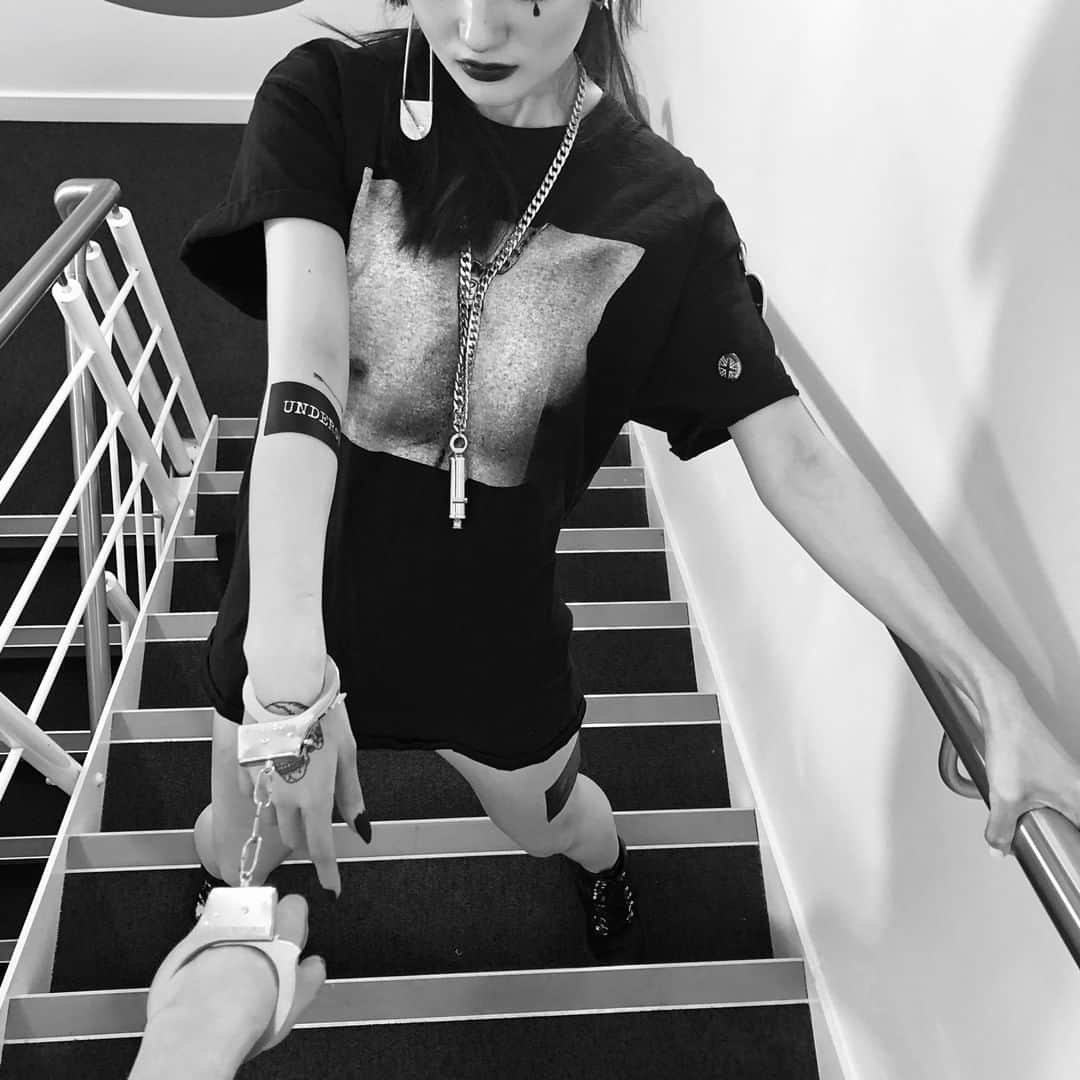 アンダーグラウンドのインスタグラム
